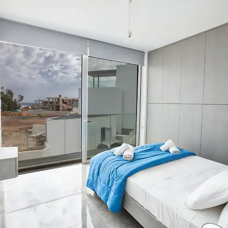 Villa Olive Bronze, Luxurious 2bdr With Pool, Close To Strip And